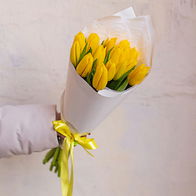 15 желтых тюльпанов 15 желтых тюльпанов