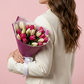 25 бело-розовых тюльпанов 25 бело-розовых тюльпанов