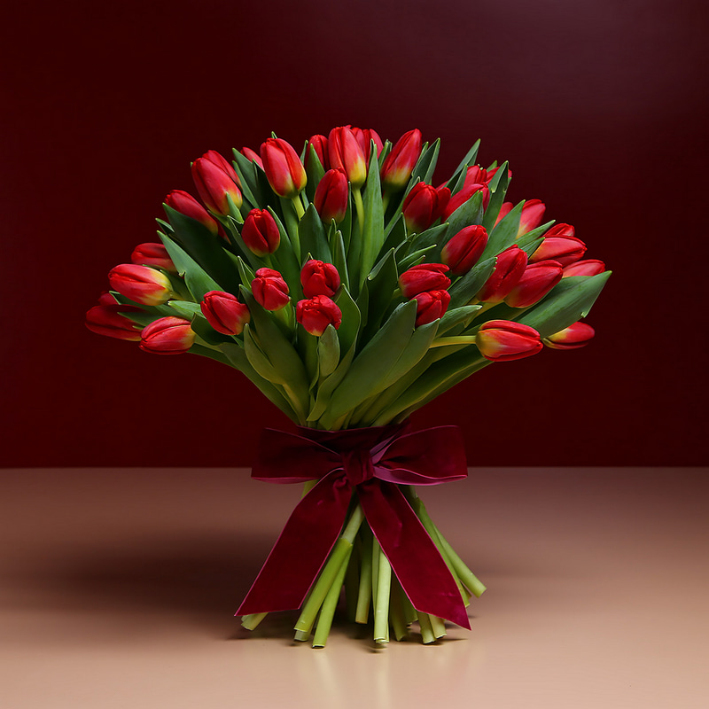 Букет "51 красных тюльпанов"