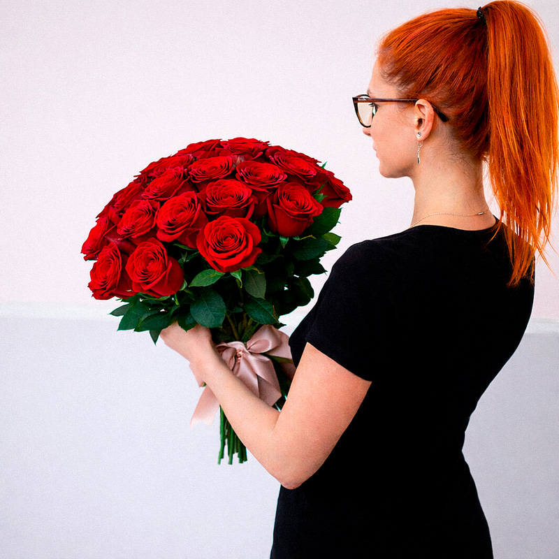 Розы 60см красные (штучно)