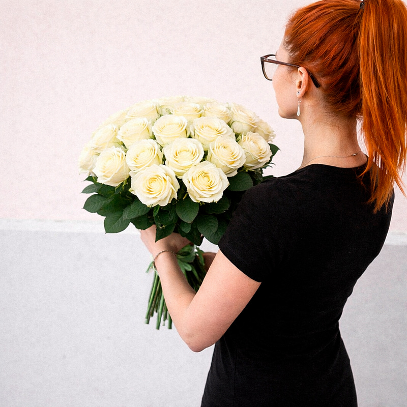 Розы 60см белые (штучно)